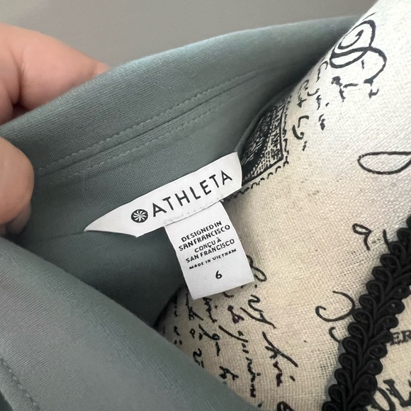 Athleta Minimalistic Eastbound Blazer - Picture 8 of 8